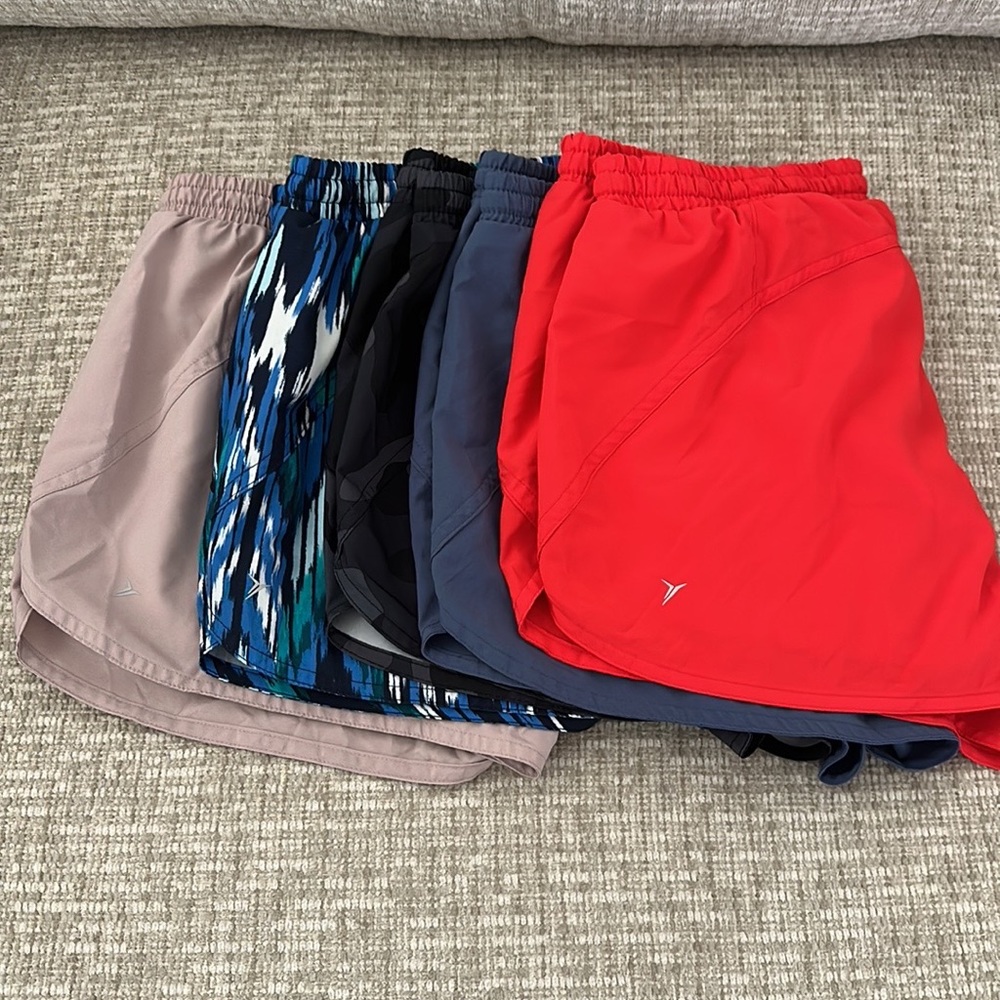 ❌❌SOLD❌❌ OLD NAVY ACTIVE RUNNING SHORTS